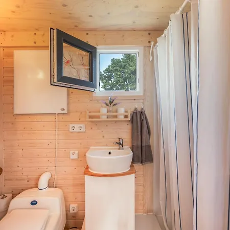 Tinyhaus Adelheid Am Silbersee * Freiburg im Breisgau